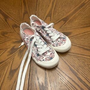 Rocket Dog Flower Shoes